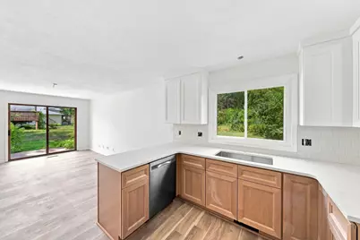 8687 Ridgewind Road, Eden Prairie, MN 55344 - Photo 10