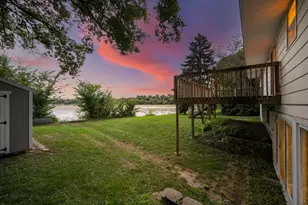 7 Lakeview Terrace Blvd, Waconia, MN 55387 - Photo 2