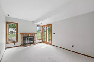 14307 Bedford Dr, Eden Prairie, MN 55346 - Photo 26