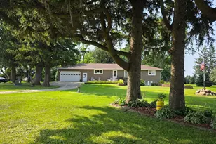 12964 E 270th St, Kenyon, MN 55946 - Photo 4