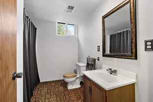 12964 E 270th St, Kenyon, MN 55946 - Photo 32
