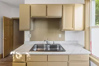 1035 Magnolia Avenue E, Saint Paul, MN 55106 - Photo 12