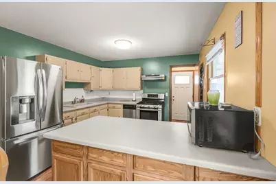 11708 Kentucky Avenue N, Champlin, MN 55316 - Photo 2