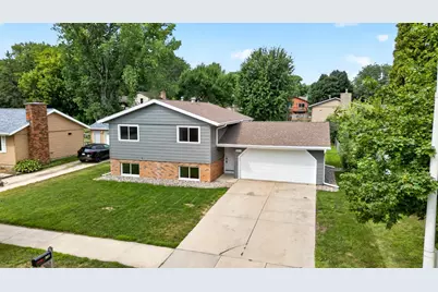 3015 4th Avenue NW, Rochester, MN 55901 - Photo 1