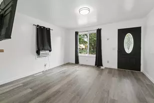 389 Hugo St NE, Fridley, MN 55432 - Photo 6