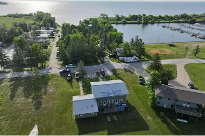 37597 Lakeview Drive, Warroad, MN 56763 - Photo 2