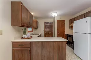 1833 Crestview Dr, New Ulm, MN 56073 - Photo 10