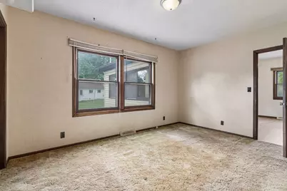 96 Orange Avenue W, Saint Paul, MN 55117 - Photo 18