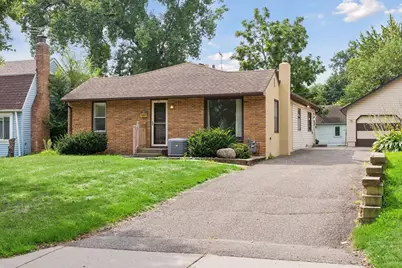 96 Orange Avenue W, Saint Paul, MN 55117 - Photo 2