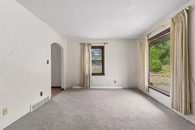 96 Orange Avenue W, Saint Paul, MN 55117 - Photo 4