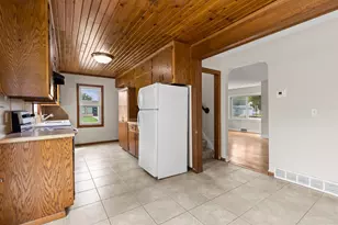 802 Center St, North Mankato, MN 56003 - Photo 18