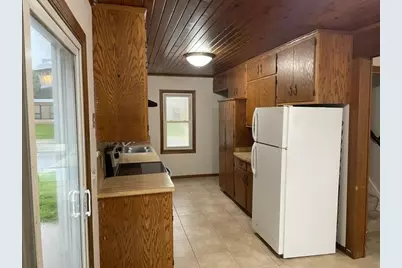 802 Center Street, North Mankato, MN 56003 - Photo 2