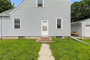 802 Center St, North Mankato, MN 56003 - Photo 46