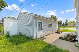 802 Center St, North Mankato, MN 56003 - Photo 50