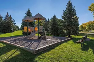 8445 Morgan Ln, Eden Prairie, MN 55347 - Photo 36