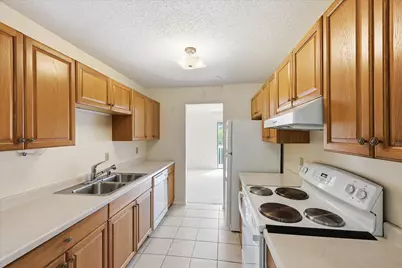 2325 Hampshire Avenue S, Saint Louis Park, MN 55426 - Photo 8
