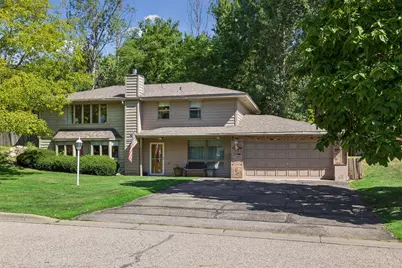 2704 Shawnee Lane, Burnsville, MN 55337 - Photo 2