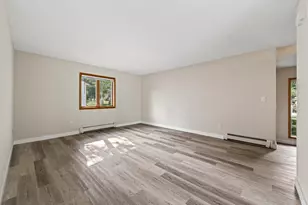 6262 7th St N, Oakdale, MN 55128 - Photo 6