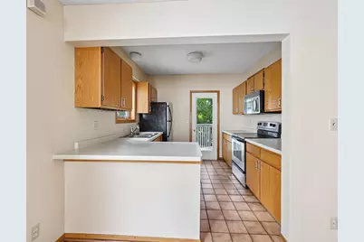 3058 Lake Shore Drive #A, Minneapolis, MN 55416 - Photo 8