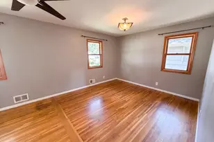 1710 Oakwood Dr, Shoreview, MN 55126 - Photo 4