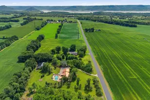 N15648 W Prairie Rd, Trempealeau, WI 54661 - Photo 68
