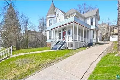 1727 E Superior Street, Duluth, MN 55812 - Photo 1