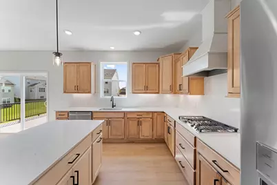 15728 Granada Avenue N, Hugo, MN 55038 - Photo 10