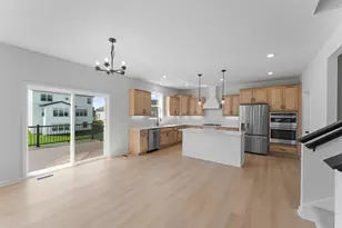 15728 Granada Ave N, Hugo, MN 55038 - Photo 8