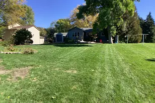3245 Pilgrim Ln N, Plymouth, MN 55441 - Photo 2