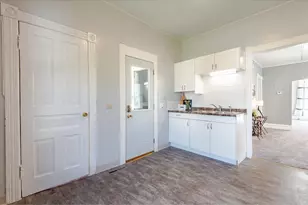 1113 Minnehaha Ave E, Saint Paul, MN 55106 - Photo 4