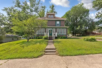 1009 South Street, Jackson, MN 56143 - Photo 1