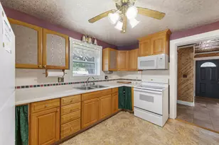 1009 South St, Jackson, MN 56143 - Photo 10