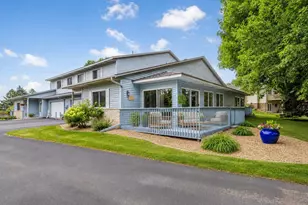 1154 Aston Cir, Burnsville, MN 55337 - Photo 2