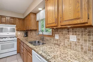 3615 Westmark Dr, Minnetonka, MN 55345 - Photo 10