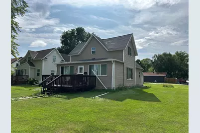 623 Horace Avenue N, Thief River Falls, MN 56701 - Photo 2