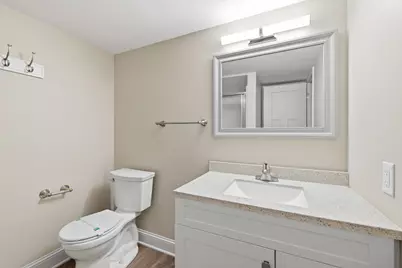 8024 Upton Avenue S, Bloomington, MN 55431 - Photo 16