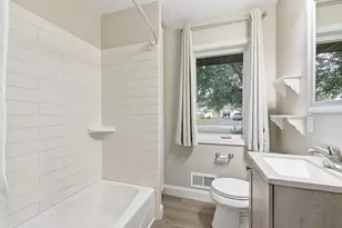 8024 Upton Ave S, Bloomington, MN 55431 - Photo 12