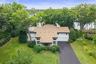 5605 Evergreen Ln N, Plymouth, MN 55442 - Photo 2