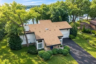 5605 Evergreen Ln N, Plymouth, MN 55442 - Photo 4