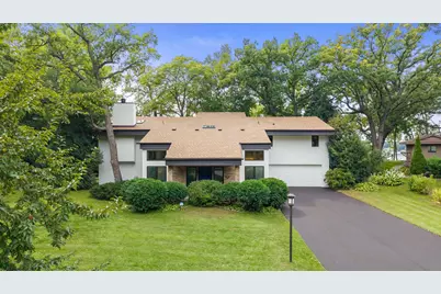 5605 Evergreen Lane N, Plymouth, MN 55442 - Photo 4