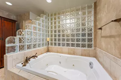 5605 Evergreen Lane N, Plymouth, MN 55442 - Photo 54