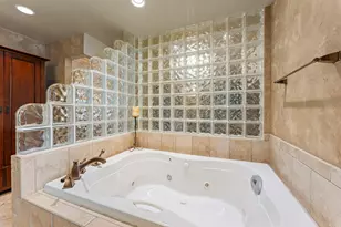 5605 Evergreen Ln N, Plymouth, MN 55442 - Photo 54