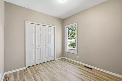 726 Morgan Avenue N, Minneapolis, MN 55411 - Photo 14