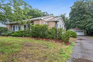 2249 Louisiana Ave S, Saint Louis Park, MN 55426 - Photo 2