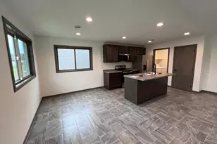 1427 Sunrise Ave SE, Rochester, MN 55904 - Photo 6