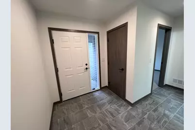 1427 Sunrise Avenue SE, Rochester, MN 55904 - Photo 2
