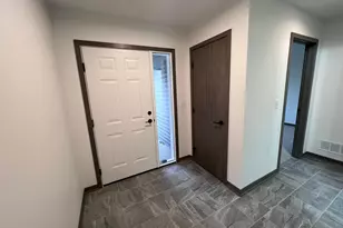 1427 Sunrise Ave SE, Rochester, MN 55904 - Photo 2