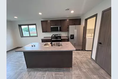 1427 Sunrise Avenue SE, Rochester, MN 55904 - Photo 4