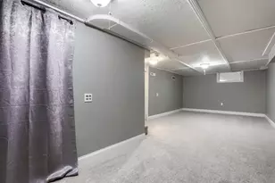 1882 Hawthorne Ave E, Saint Paul, MN 55119 - Photo 18