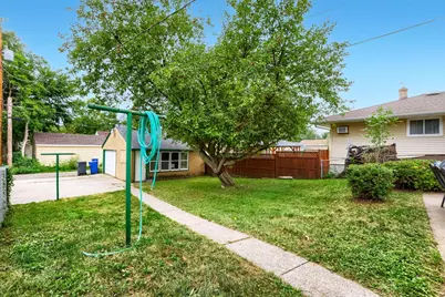 1882 Hawthorne Avenue E, Saint Paul, MN 55119 - Photo 24